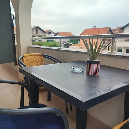 Apartman Luka Vodice Exterior photo